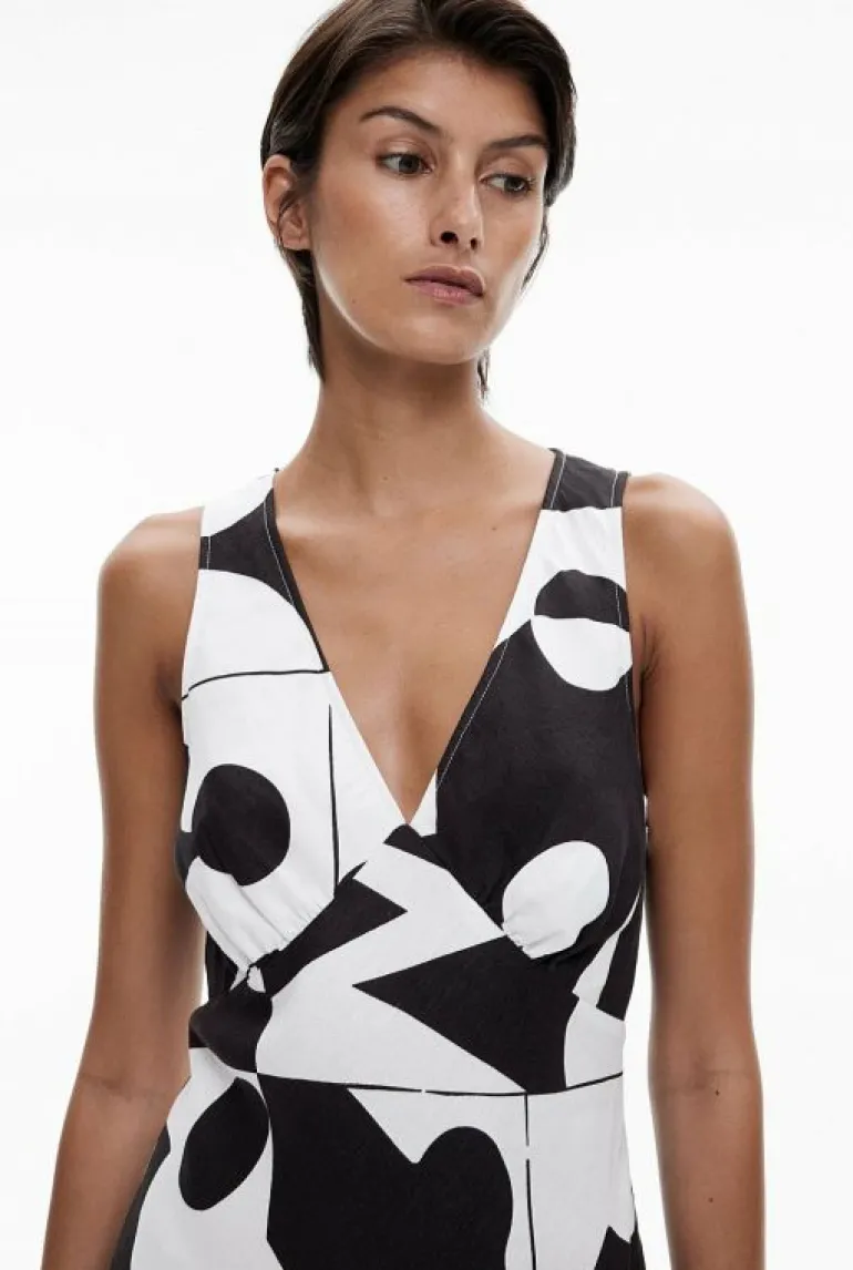 Dresses^Witchery Bias V Neck Dress GeoTileBlack